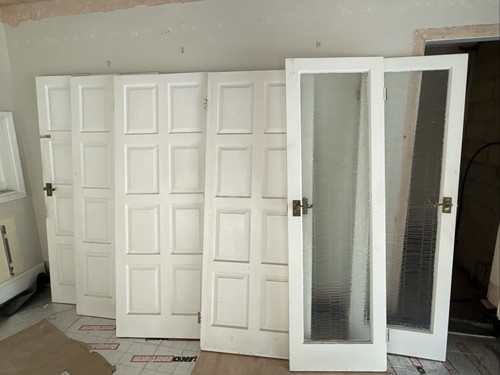 White solid doors - white, job